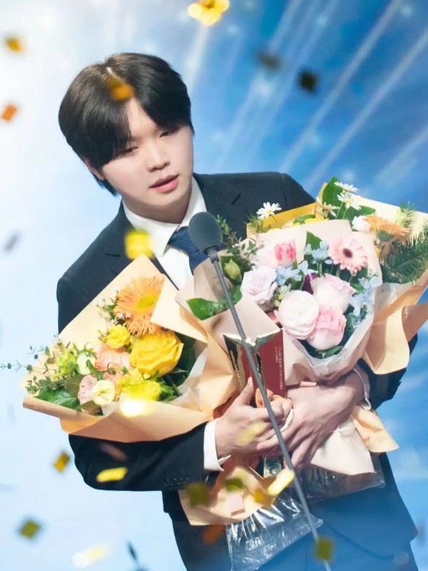 Bdd发文感谢获奖：昨天获得了一个很重要的奖项，很不真实